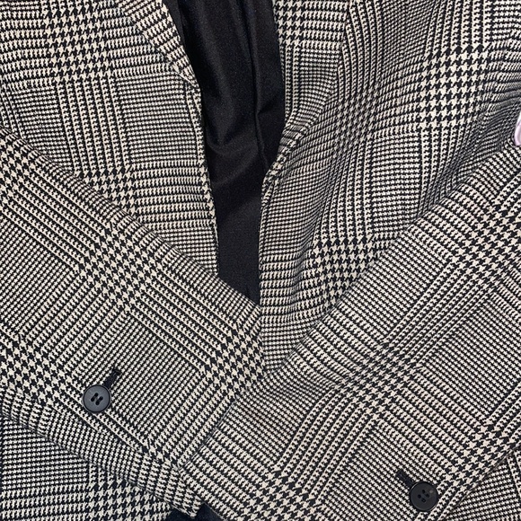 Plaid blazer xs from H&M - Picture 6 of 6